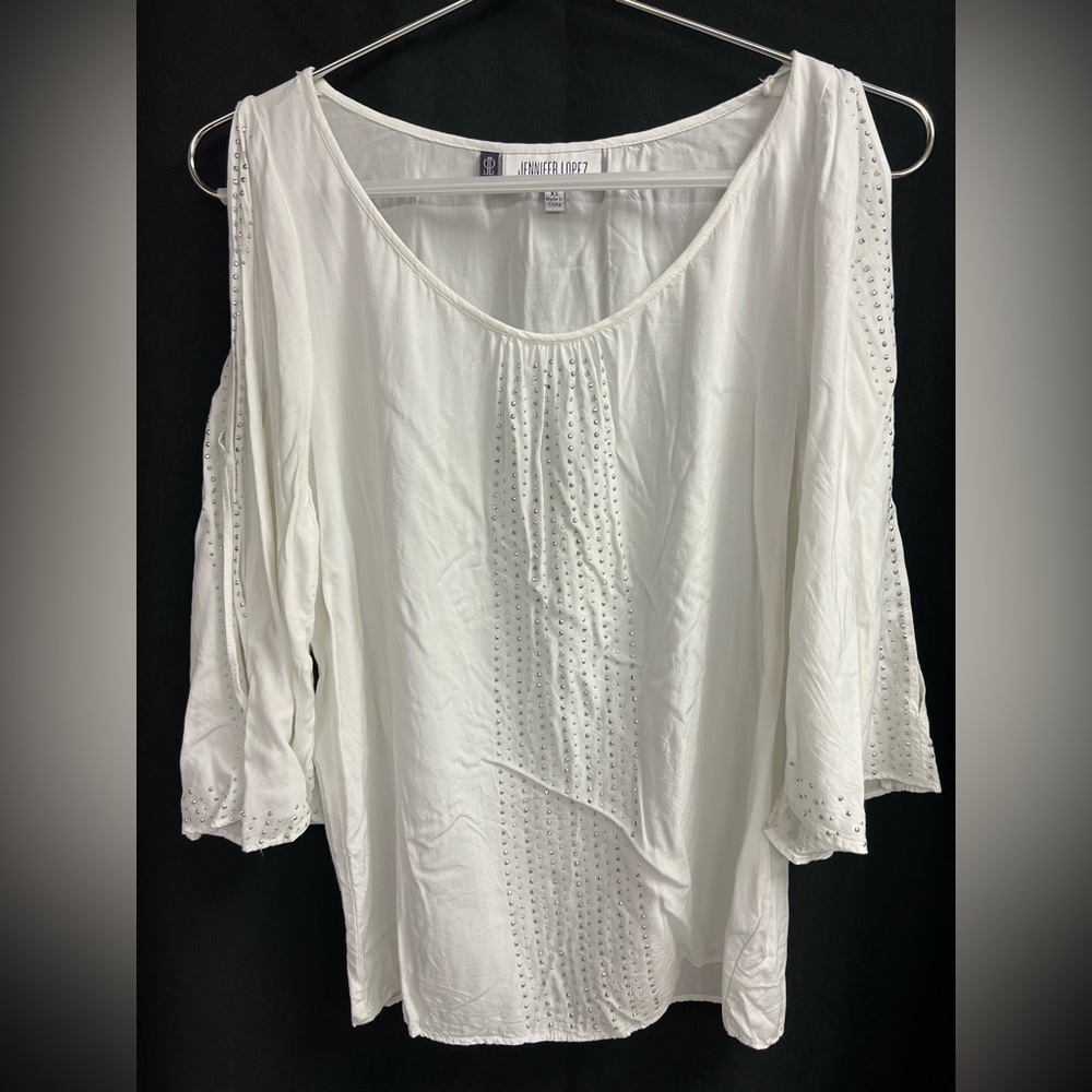 Jennifer Lopez-White‎ w/open shoulders, Size:XS, some shifted gems on shoulders